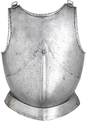 Lot 305 - A RARE WESTERN EUROPEAN 'GOTHIC' BREASTPLATE