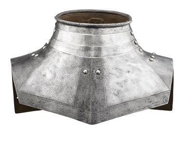 Lot 309 - A NORTH GERMAN COLLAR WITH ETCHED DECORATION