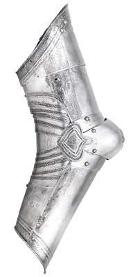 Lot 313 - A FINE NORTH GERMAN VAMBRACE FOR THE LEFT ARM WITH ETCHED DECORATION