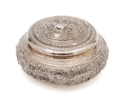 Lot 55 - A SILVER BOWL AND COVER, BURMA, EARLY 20TH CENTURY