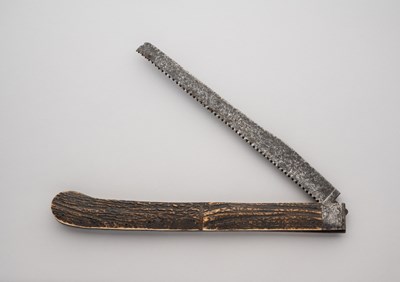 Lot 552 - A FORESTER’S FOLDING SAW, MID-19TH CENTURY