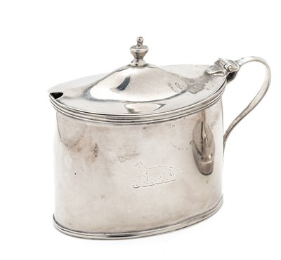 Lot 232 - A GEORGE III SILVER MUSTARD POT, SOLOMON HOUGHAM, LONDON, 1798