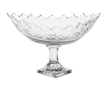 Lot 47 - AN IRISH CUT-GLASS BOWL, CIRCA 1800