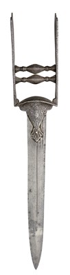 Lot 37 - AN INDIAN DAGGER (KATAR)