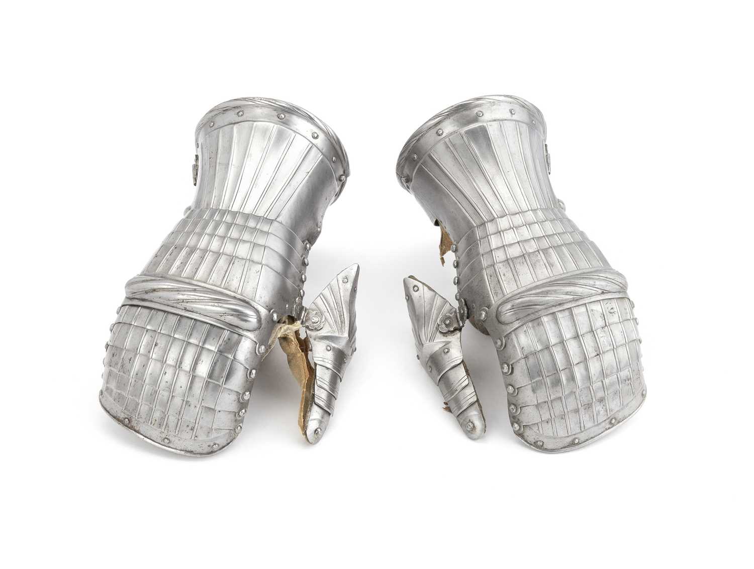 Lot 197 - **A PAIR OF MITTEN-GAUNTLETS IN THE SOUTH