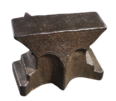 Lot 297 - **AN IRON ANVIL