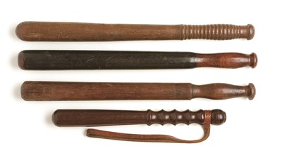 Lot 31 - A VICTORIAN POLICE TRUNCHEON OF INSPECTOR's TYPE