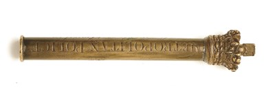 Lot 41 - A VICTORIAN METROPOLITAN POLICE TIPSTAFF FOR A CONSTABLE IN PLAIN CLOTHES FORMED ENTIRELY OF BRASS