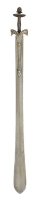 Lot 40 - A FINE INDIAN BROADSWORD (KHANDA)