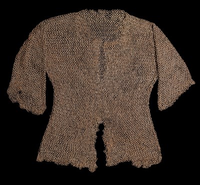 Lot 82 - A MAIL SHIRT