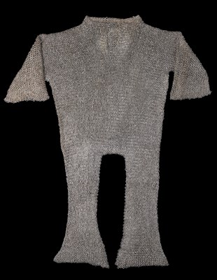 Lot 83 - A FINE MAIL SHIRT