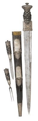 Lot 165 - A SCOTTISH SILVER-MOUNTED DIRK