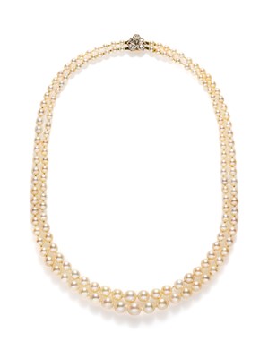 Lot 369 - NATURAL PEARL AND DIAMOND NECKLACE