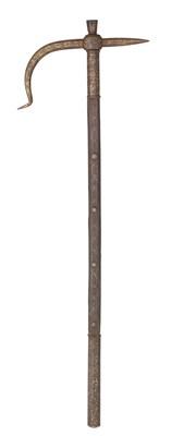 Lot 20 - AN INDIAN WAR HAMMER