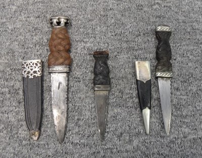 Lot 91 - THREE SCOTTISH DAGGERS (SKIAN DHU)