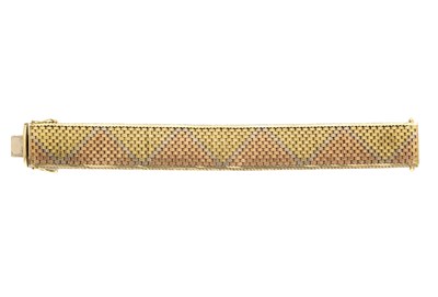 Lot 378 - GOLD STRAP BRACELET, 1980