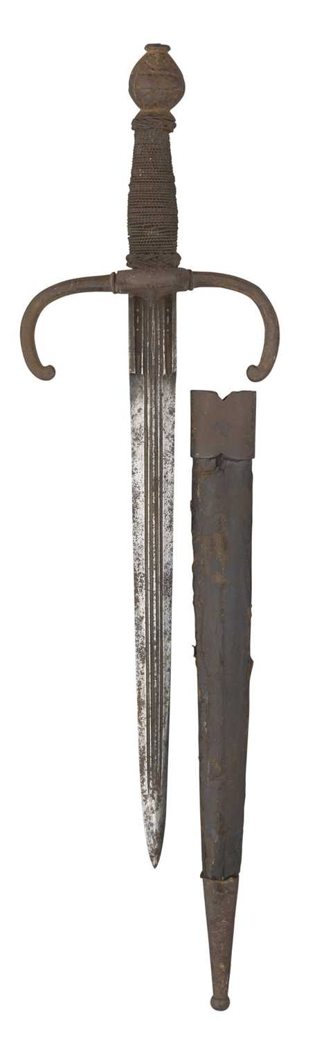 German Left Hand Lot 435 - A GERMAN LEFT-HAND DAGGER, EARLY 17TH