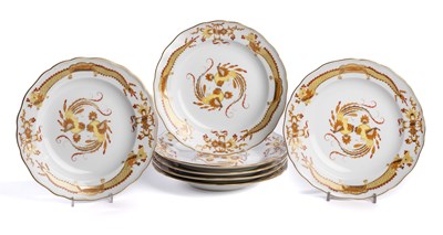 Lot 23 - A SET OF SEVEN MEISSEN 'HOFDRACHE' PATTERN PLATES, 20TH CENTURY