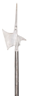 Lot 503 - A GERMAN HALBERD, MID-16TH CENTURY