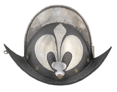 Lot 553 - A GERMAN 'BLACK AND WHITE' COMB MORION