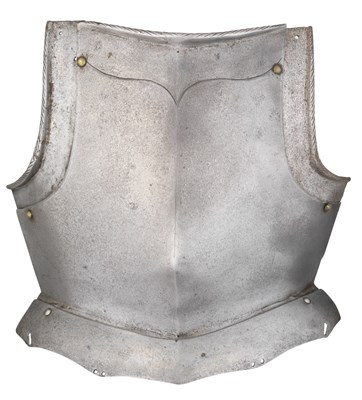 Lot 579 - A SOUTH GERMAN BREASTPLATE