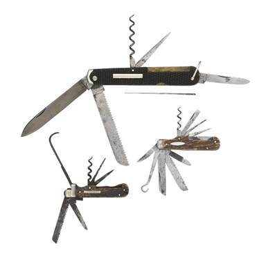 Lot 639 - THREE FOLDING KNIVES