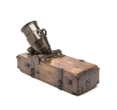 Lot 664 - A FINE MINIATURE BRONZE MORTAR