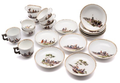 Lot 2 - A MEISSEN 'BATAILLENMALEREI' GROUP OF TEN CUPS AND ELEVEN SAUCERS