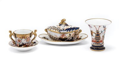 Lot 38 - A GROUP OF SPODE PORCELAINS, CIRCA 1815