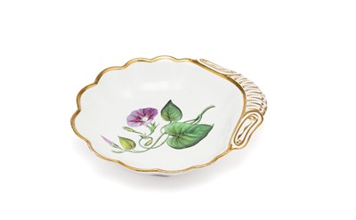 Lot 50 - A SPODE BOTANICAL DISH, CIRCA 1820