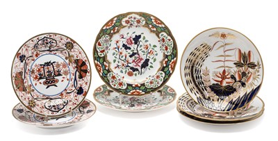 Lot 52 - A PAIR OF SPODE DESSERT PLATES, CIRCA 1820