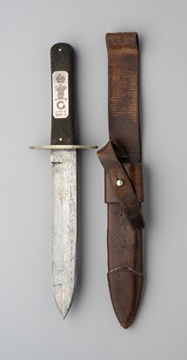 Lot 750 - A HUNTING KNIFE, PROBABLY FOR PRESENTATION BY GEORGE, PRINCE OF WALES AND LATER GEORGE V (1865-1936), CLARK, BOND STREET, 1905-6