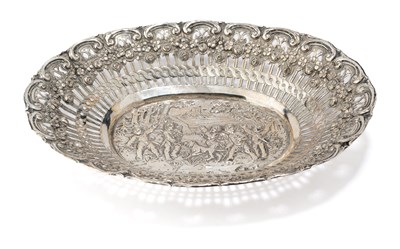 Lot 108 - A GERMAN SILVER DISH, PROBABLY HANAU, EARLY 20TH CENTURY