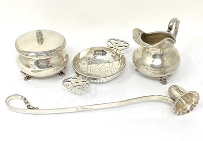 Lot 109 - A GROUP OF FOUR 20TH CENTURY ITEMS