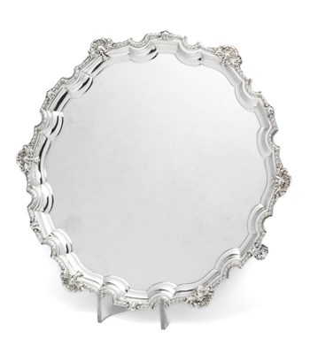 Lot 148 - A GEORGE V SILVER SALVER