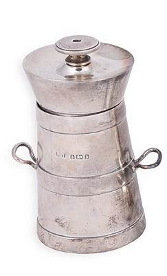 Lot 153 - AN EDWARDIAN SILVER NOVELTY PEPPER MILL