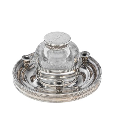 Lot 192 - A VICTORIAN SILVER-MOUNTED GLASS INKWELL