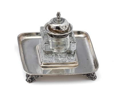 Lot 199 - AN GEORGE V SILVER INKSTAND