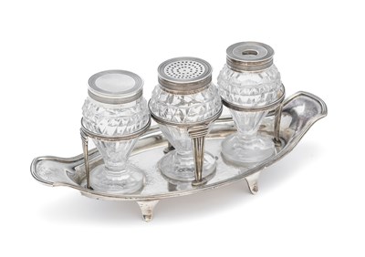 Lot 203 - A GEORGE III SILVER INKSTAND