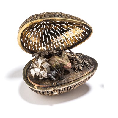 Lot 263 - A SILVER-GILT SURPRISE EGG, STUART DEVLIN, LONDON, 1977