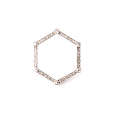 Lot 294 - HEXAGONAL DIAMOND BROOCH