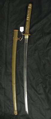 Lot 5 - A JAPANESE W.W.II OFFICER'S KATANA