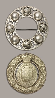 Lot 122 - VOLUNTEER AND MILITIA OFFICERS' PLAID BROOCHES