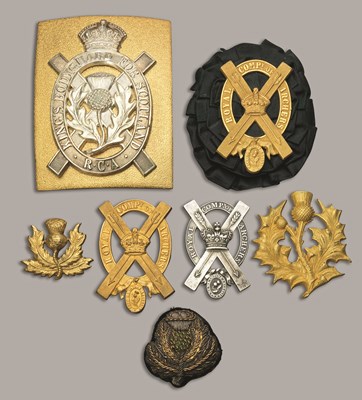 Lot 123 - A SHOULDER BELT PLATE AND OTHER BADGES OF THE ROYAL COMPANY OF ARCHERS
