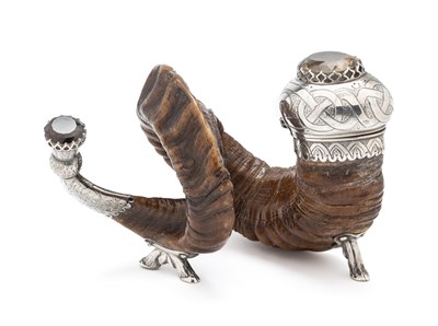 Lot 300 - A VICTORIAN SCOTTISH SILVER-MOUNTED RAM'S HORN TABLE SNUFF MULL, PROBABLY PROVINCIAL, MID 19TH CENTURY