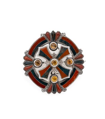 Lot 305 - A VICTORIAN SCOTTISH PEBBLE BROOCH, 1871