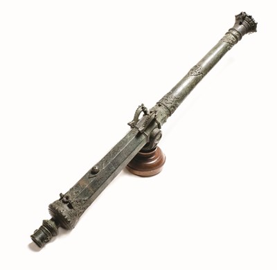 Lot 97 - A FINE MALAYSIAN BRONZE LANTAKA GUN