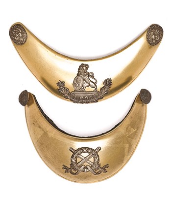 Lot 228 - **A FRENCH OFFICER'S GORGET