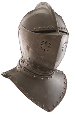 Lot 246 - A NORTH EUROPEAN CUIRASSIER CLOSE HELMET