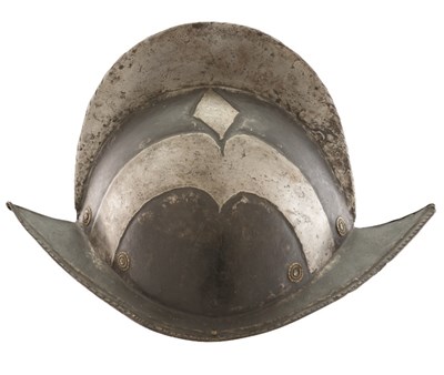 Lot 248 - A GERMAN BLACK-AND-WHITE COMB MORION